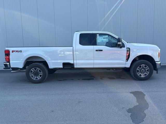 Photo of 2025 Oxford White Ford F-350