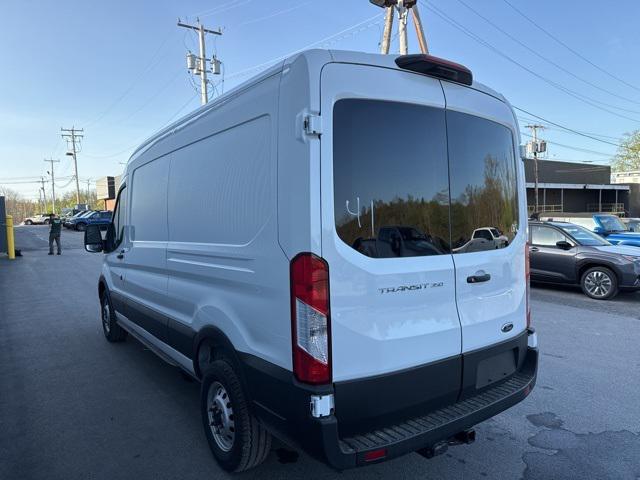 Photo of 2025 Oxford White Ford Transit-350