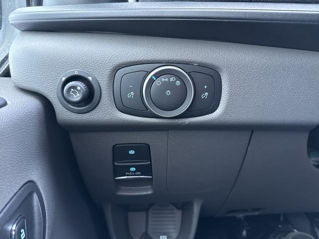 Photo of 2025 Oxford White Ford Transit-350