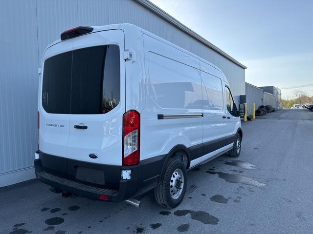 Photo of 2025 Oxford White Ford Transit-350