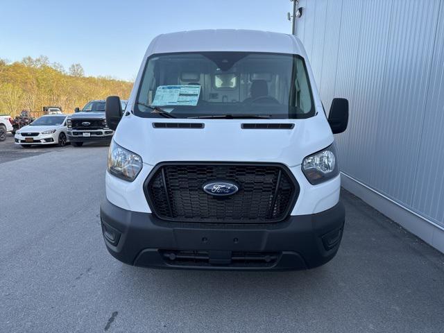Photo of 2025 Oxford White Ford Transit-350