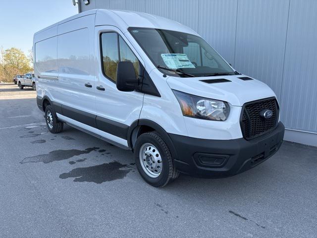 Photo of 2025 Oxford White Ford Transit-350