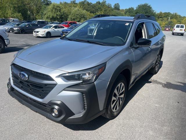 Photo of 2025 Ice Silver Metallic Subaru Outback