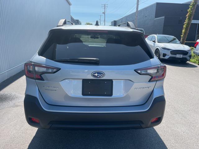 Photo of 2025 Ice Silver Metallic Subaru Outback