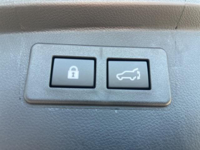 Photo of 2025 Ice Silver Metallic Subaru Outback