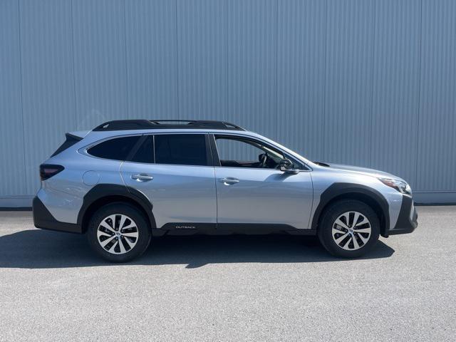 Photo of 2025 Ice Silver Metallic Subaru Outback