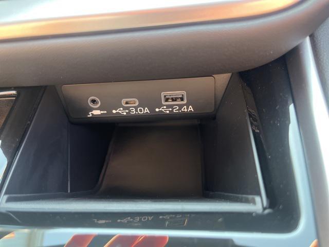 Photo of 2025 Ice Silver Metallic Subaru Outback