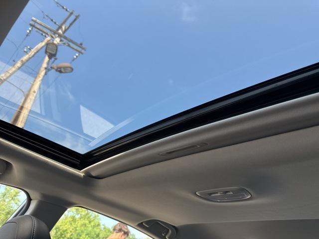 Photo of 2025 Crystal White Pearl Subaru Legacy