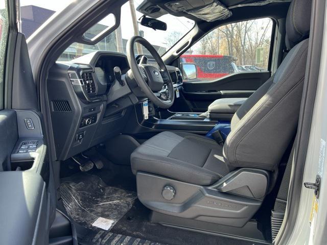 Photo of 2025 White Metallic Ford F-150