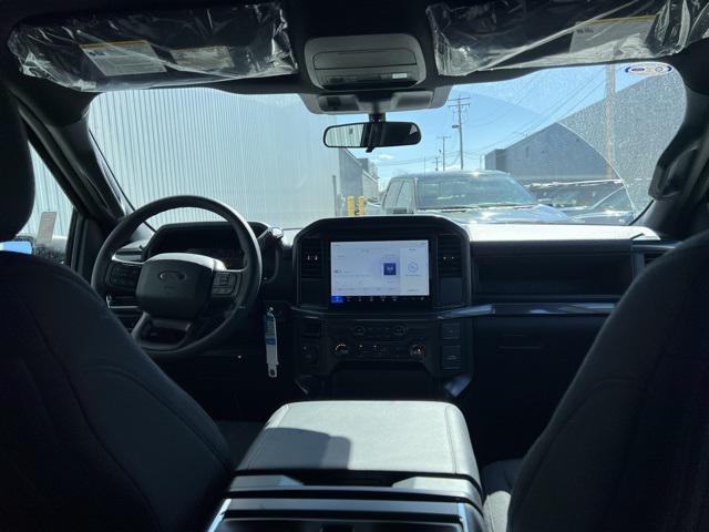 Photo of 2025 White Metallic Ford F-150
