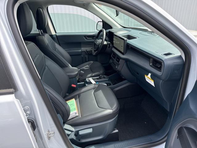 Photo of 2025 White Ford Maverick