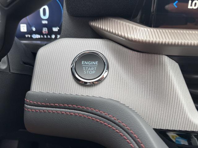 Photo of 2025 Carbonized Gray Metallic Ford Explorer