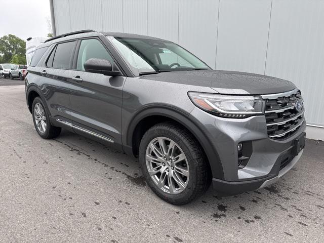 Photo of 2025 Carbonized Gray Metallic Ford Explorer