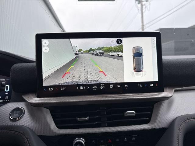 Photo of 2025 Carbonized Gray Metallic Ford Explorer