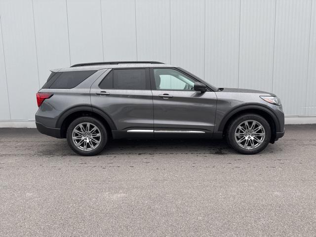 Photo of 2025 Carbonized Gray Metallic Ford Explorer