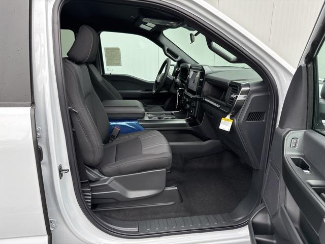 Photo of 2025 Space White Metallic Ford F-150