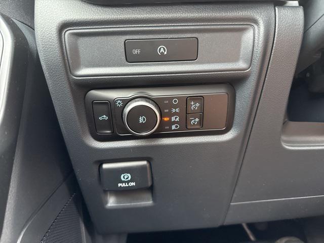 Photo of 2025 Space White Metallic Ford F-150