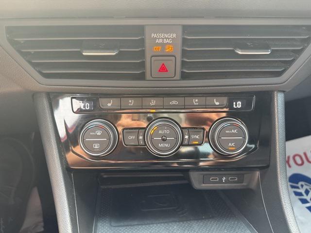 Photo of 2022 Kings Red Metallic Volkswagen Jetta GLI