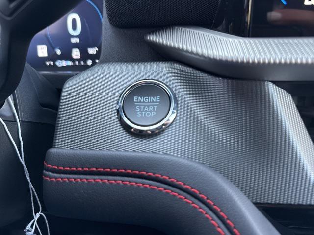 Photo of 2025 Star White Metallic Tri-Coat Ford Explorer