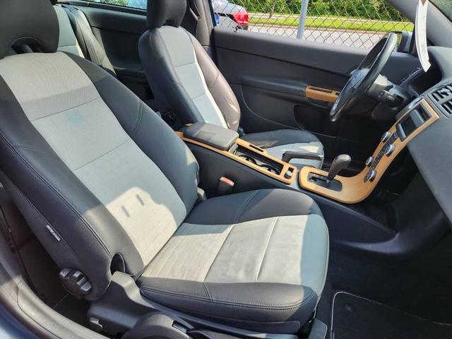 Photo of 2009 Blue Volvo C30