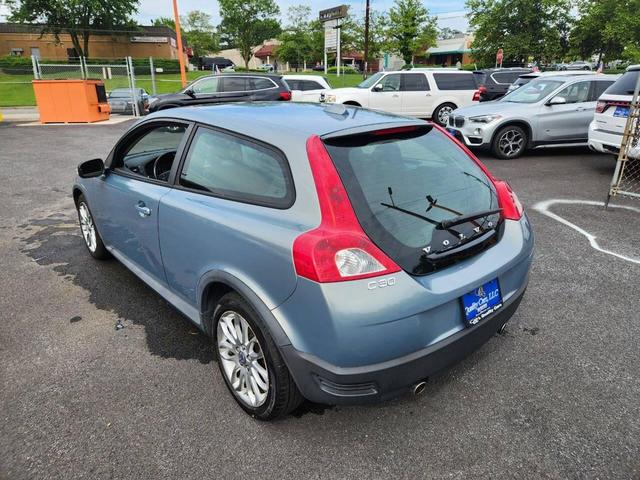 Photo of 2009 Blue Volvo C30