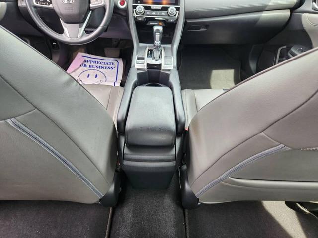 Photo of 2016 Blue Honda Civic
