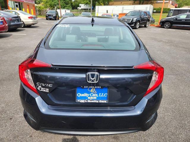 Photo of 2016 Blue Honda Civic