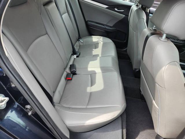 Photo of 2016 Blue Honda Civic