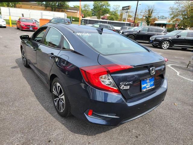 Photo of 2016 Blue Honda Civic