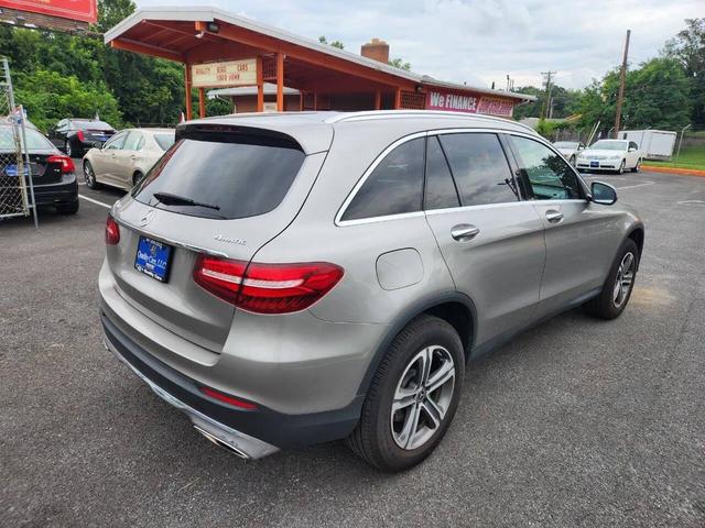 Photo of 2019 Gray Mercedes-Benz GLC 300