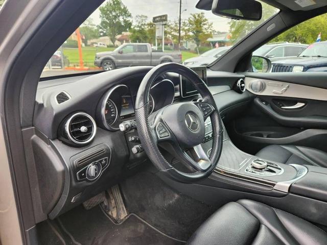 Photo of 2019 Gray Mercedes-Benz GLC 300