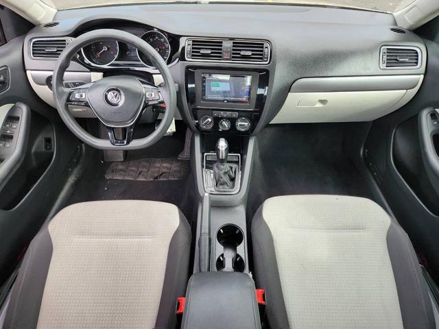 Photo of 2015 Beige Volkswagen Jetta