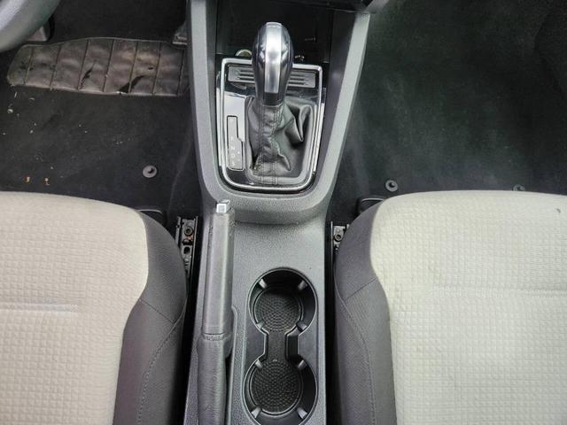 Photo of 2015 Beige Volkswagen Jetta