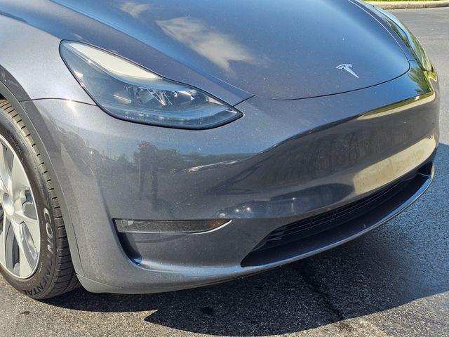 Photo of 2023 Midnight Silver Metallic Tesla Model Y