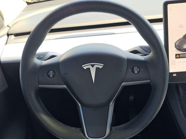 Photo of 2023 Midnight Silver Metallic Tesla Model Y