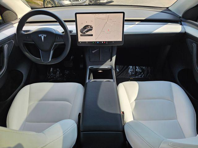 Photo of 2023 Midnight Silver Metallic Tesla Model Y