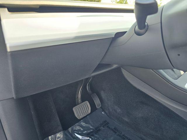 Photo of 2023 Midnight Silver Metallic Tesla Model Y