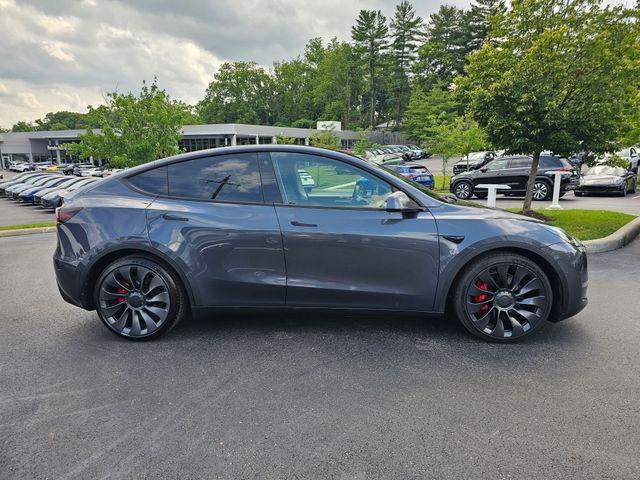 Photo of 2022 Midnight Silver Metallic Tesla Model Y