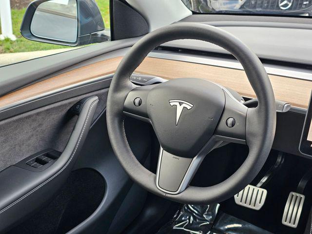 Photo of 2022 Midnight Silver Metallic Tesla Model Y
