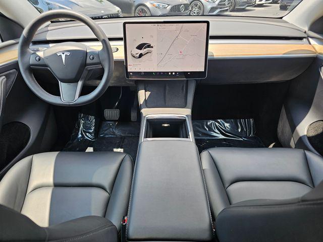 Photo of 2023 Pearl White Multi-Coat Tesla Model Y