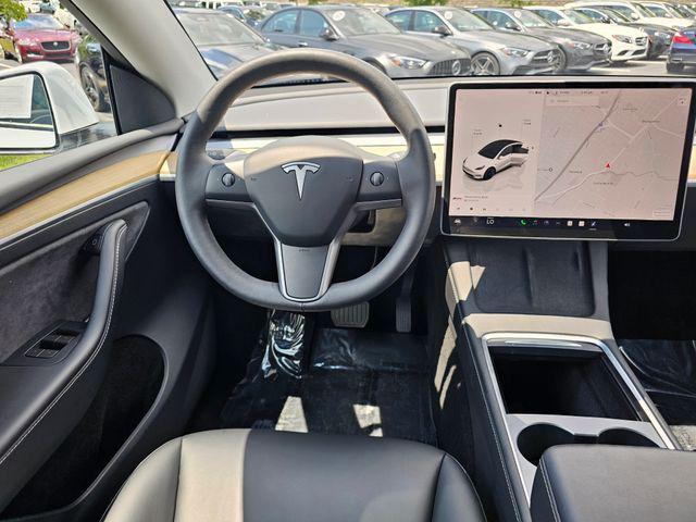 Photo of 2023 Pearl White Multi-Coat Tesla Model Y