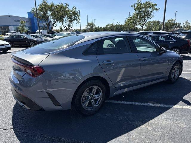 Photo of 2023 Everlasting Silver Kia K5