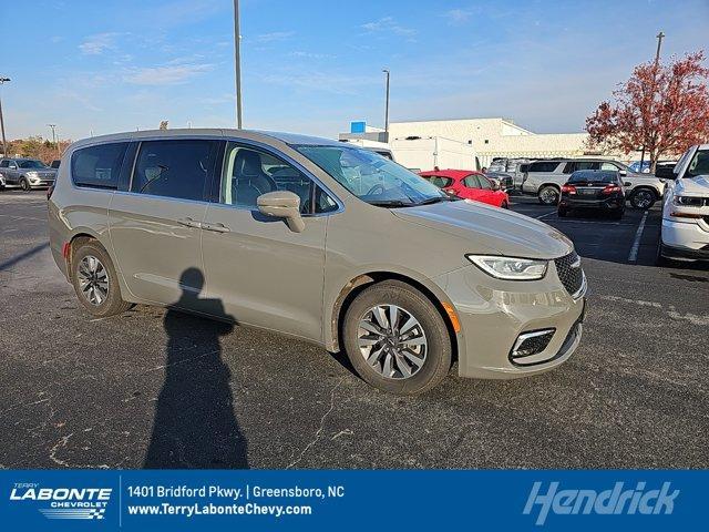 2022 Chrysler Pacifica Hybrid