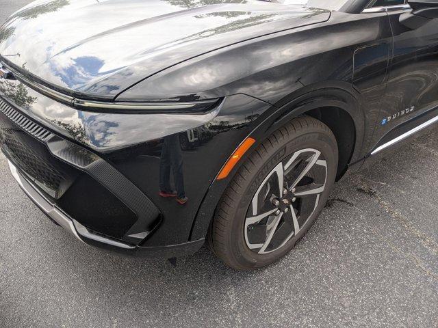 Photo of 2025 Black Chevrolet Equinox EV