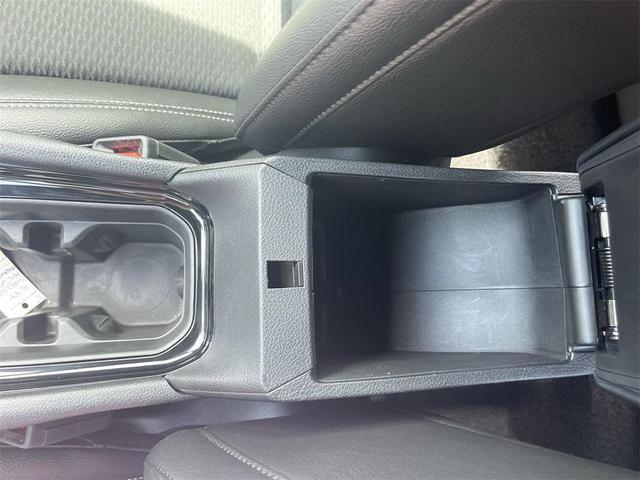 Photo of 2024 Bright White Clearcoat Jeep Compass