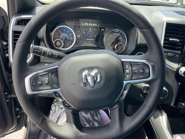 Photo of 2025 Granite Crystal Metallic Clearcoat RAM 1500