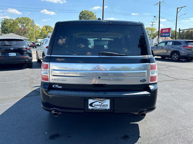 Photo of 2016 Shadow Black Ford Flex