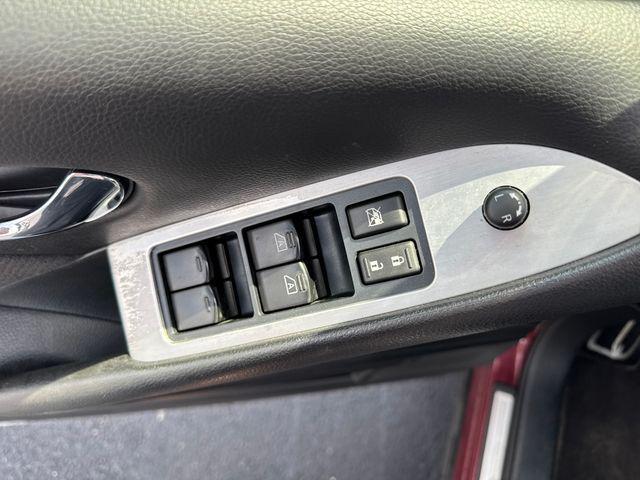 Photo of 2012 Merlot Metallic Nissan Murano