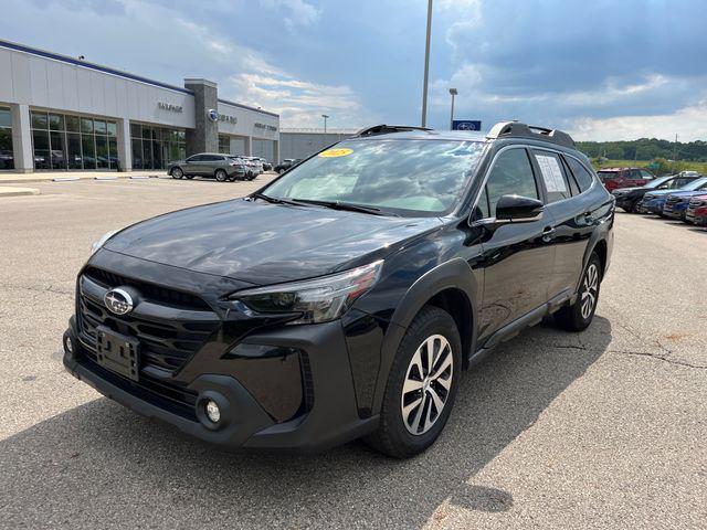 Photo of 2025 Crystal Black Silica Subaru Outback