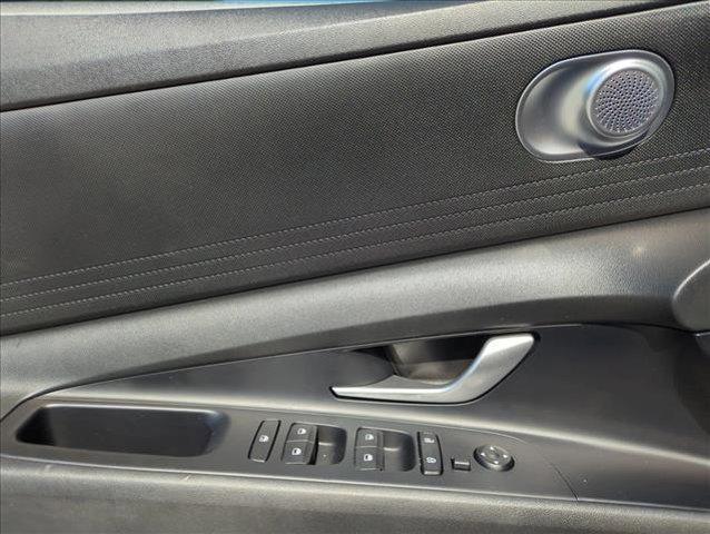 Photo of 2022 Electric Shadow Hyundai ELANTRA